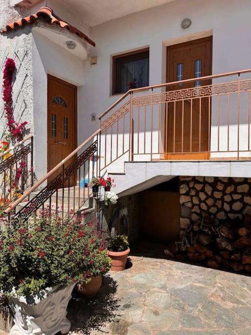 Family Woodland Oasis Vipgreece Kírinthos
